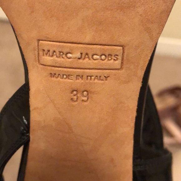 Marc Jacob patent black shoes with beautiful heels - Picture 7 of 7